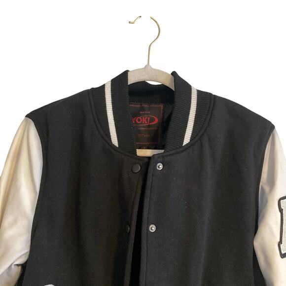 Yoki Blue White Faux Leather Preppy AC Patch Lightweight Varsity Jacket Sz Small - Picture 5 of 16